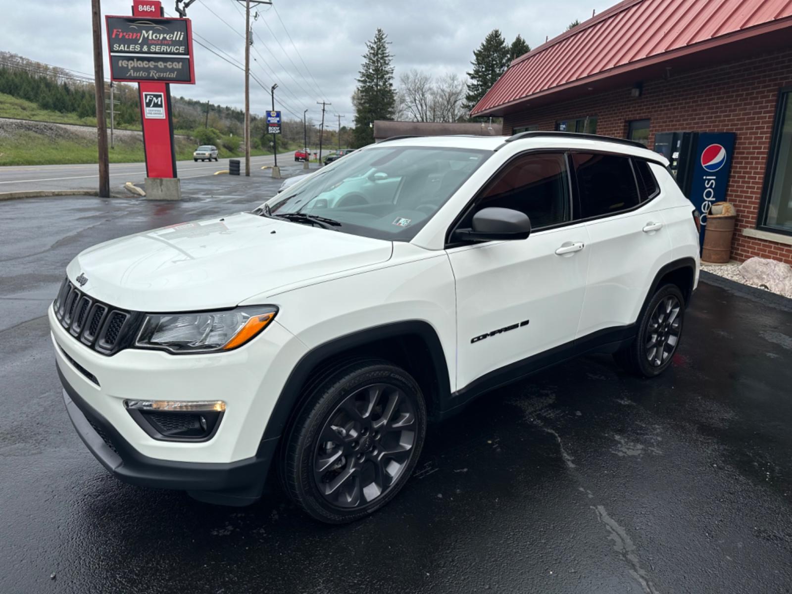 2021 White Jeep Compass (3C4NJDEB2MT) with an 4 engine, automatic transmission, located at 8464 Route 219, Brockway, PA, 15824, (814) 265-1330, 41.226871, -78.780518 - Sharp, clean looking 2021 Jeep Compass 80th Special edition 4wd with leather, power/heated front seats, pano roof, factory alloys and only 32000 miles. Serviced and warranty on this Jeep suv. - Photo #0